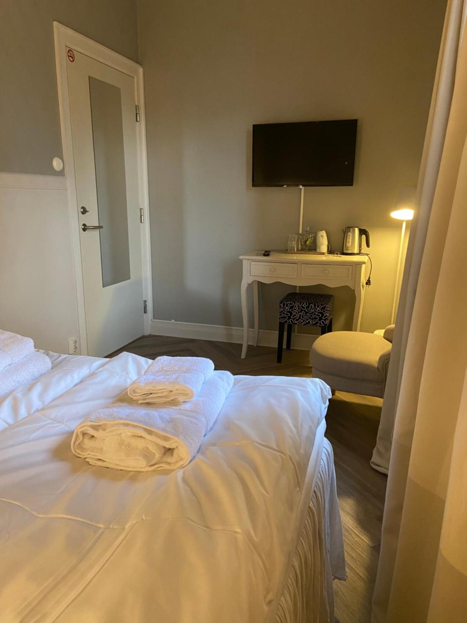 Our House Bed & Breakfast Ystad Luaran gambar